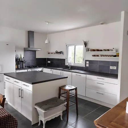 Welcome To Najat's بيت ضيافة *